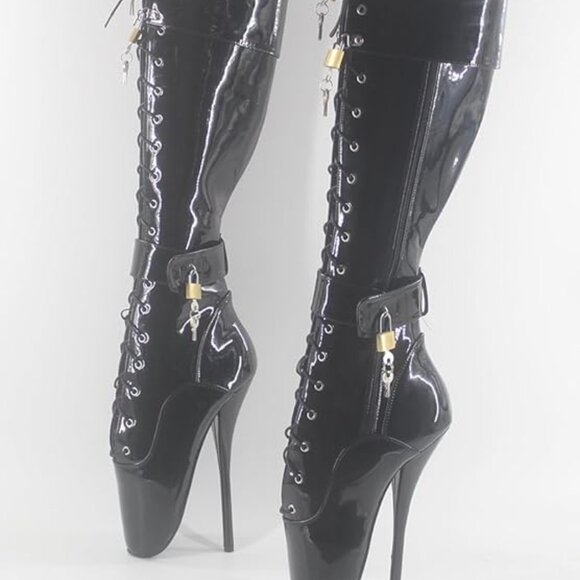 WONDERHEEL Shoes - Womens Padlocks Ballet Boots